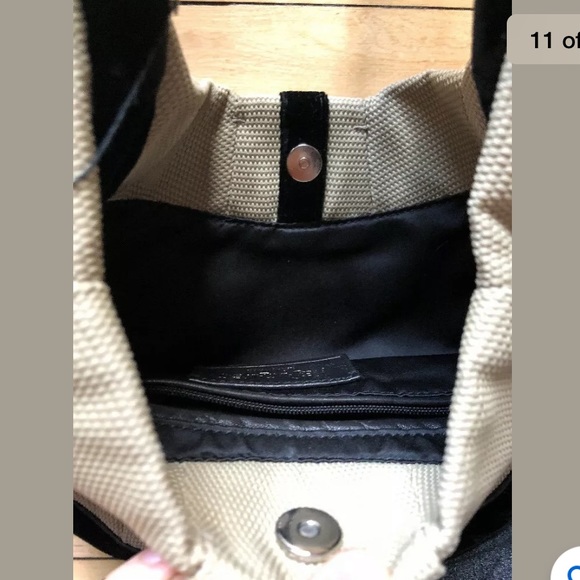 Yves Saint Laurent Velvet Bow Bag - Picture 6 of 8